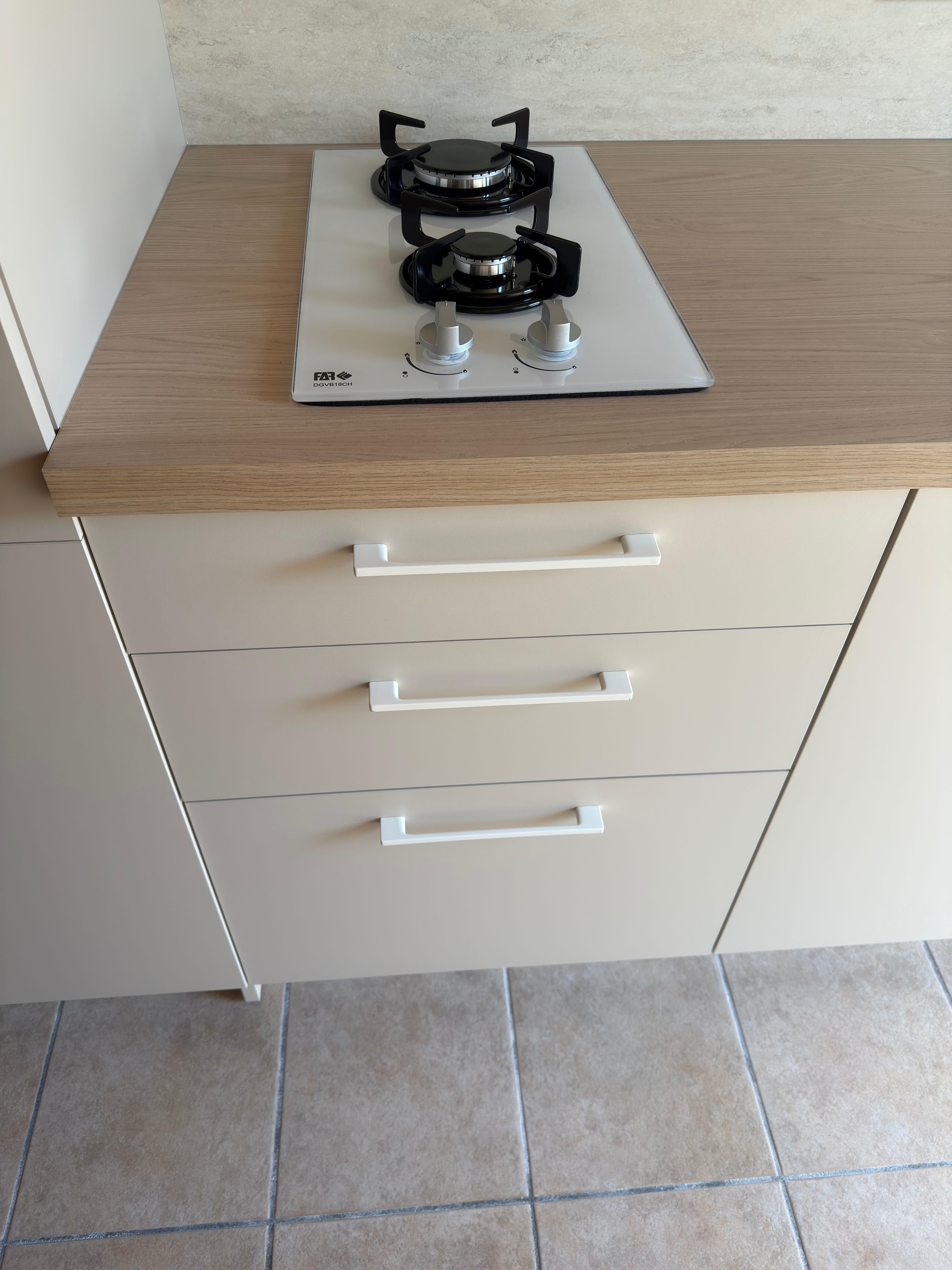 cuisine beige valence